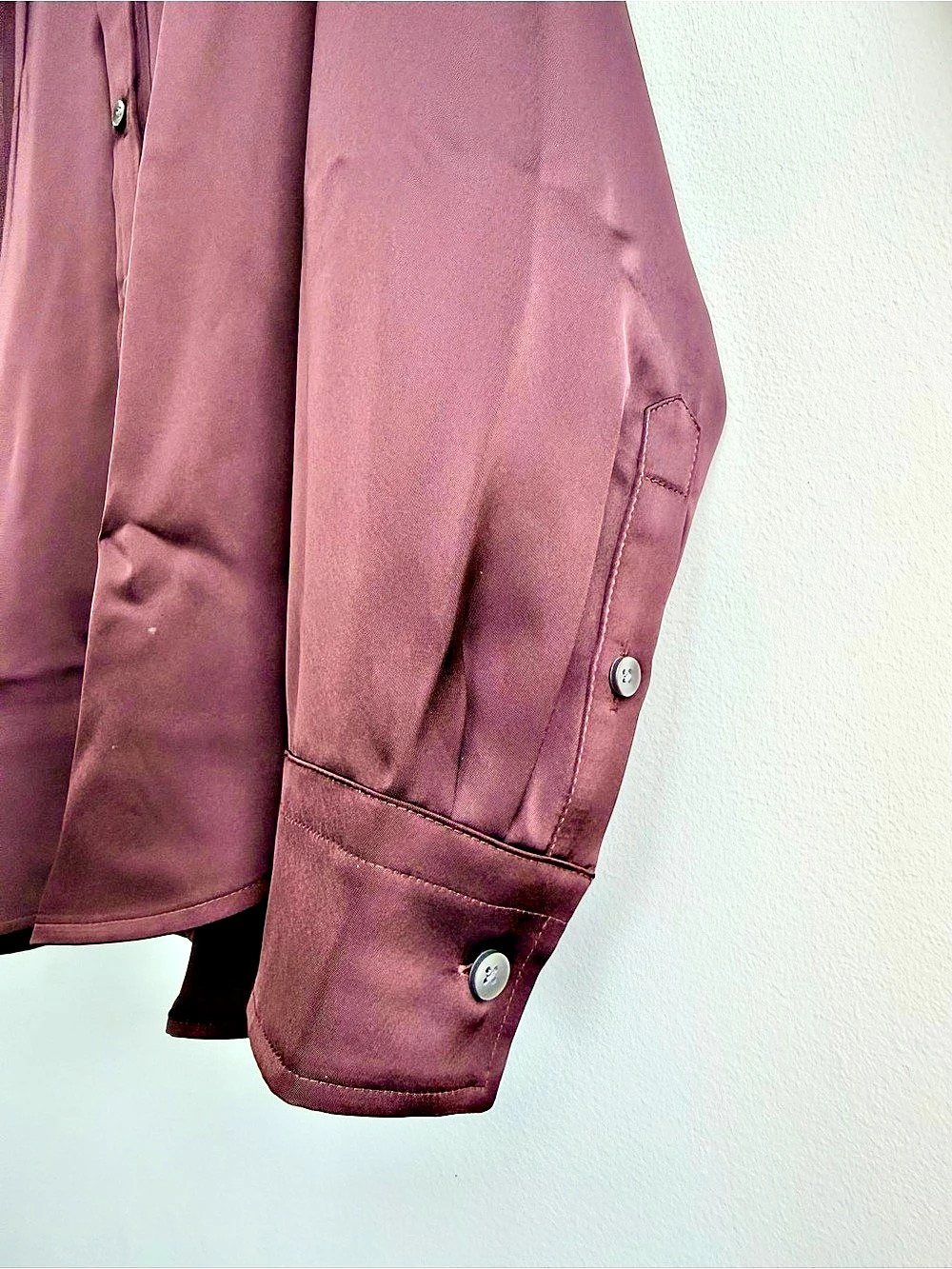 SPANX Better Than Silk Button-Down Shirt in TRUFFLE BROWN Large NWT - Picture 6 of 6